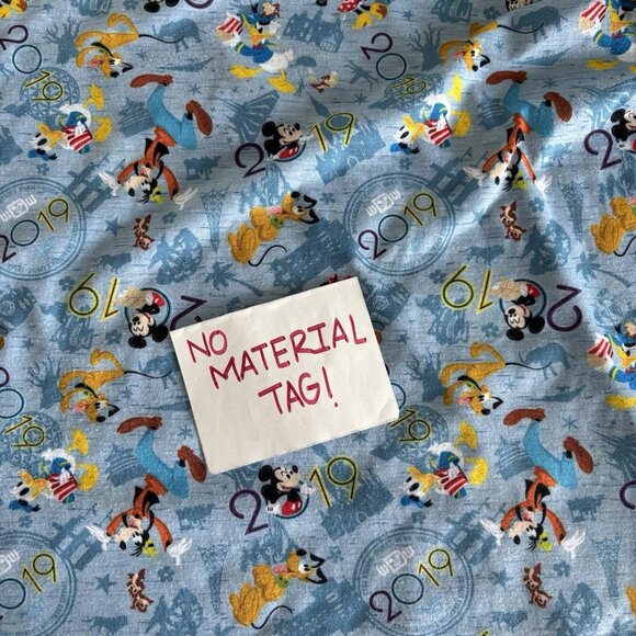 Walt Disney World EPCOT 2019 V-neck Short Sleeve Top Women’s 1X Blue Vacation - Picture 5 of 12